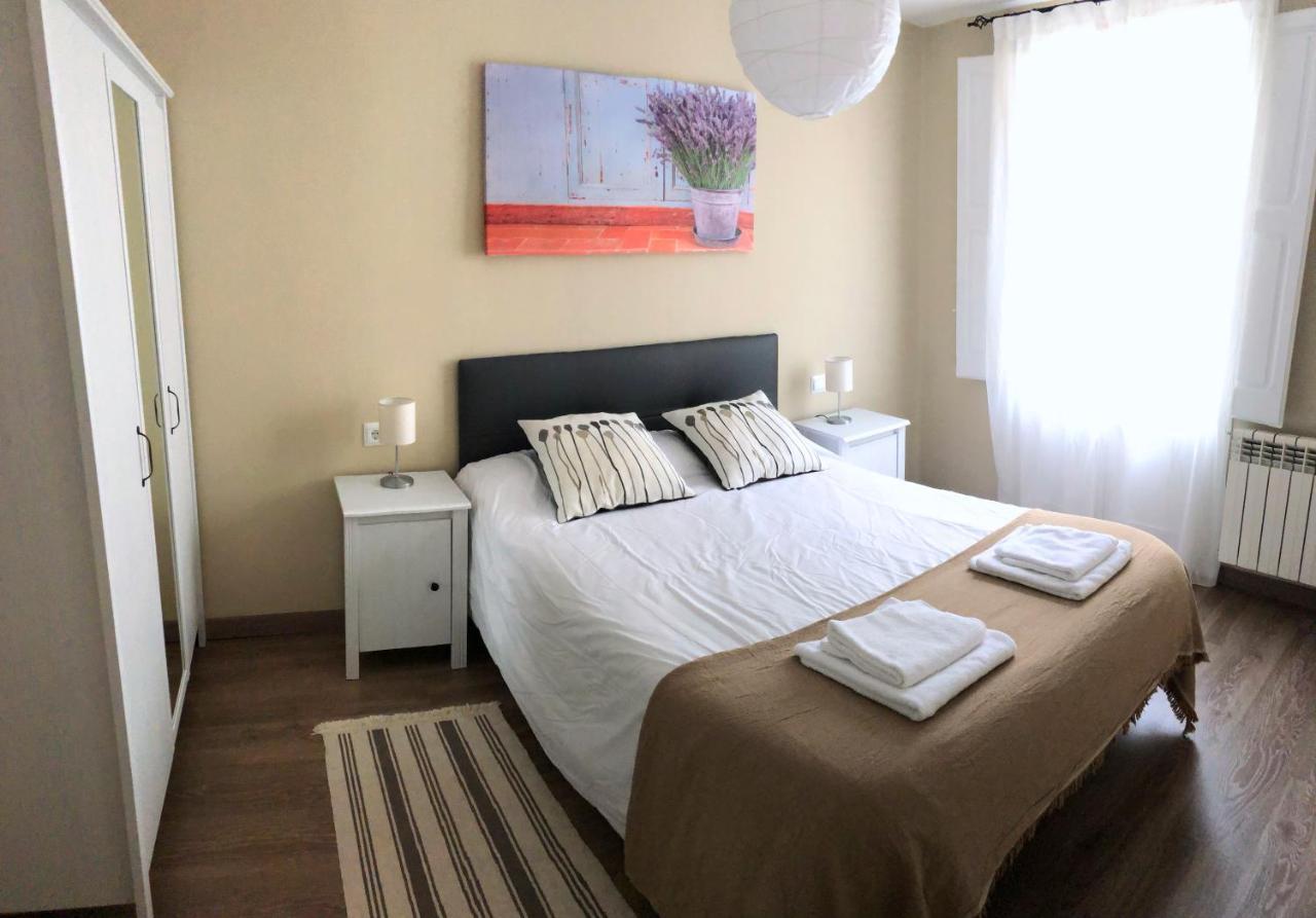 Apartamento Acogedor Y Familiar - Wifi+Chromecast Puigcerdà Eksteriør billede